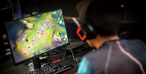 League of Legends Gamer
